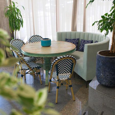 Wot Costa Da Caparica Hotel Екстериор снимка