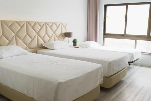 Wot Costa Da Caparica Hotel Екстериор снимка