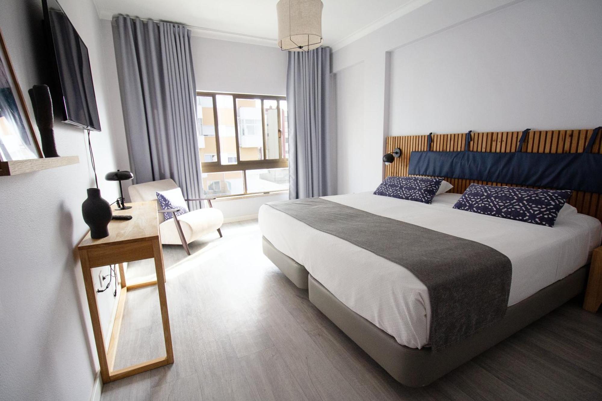 Wot Costa Da Caparica Hotel Екстериор снимка