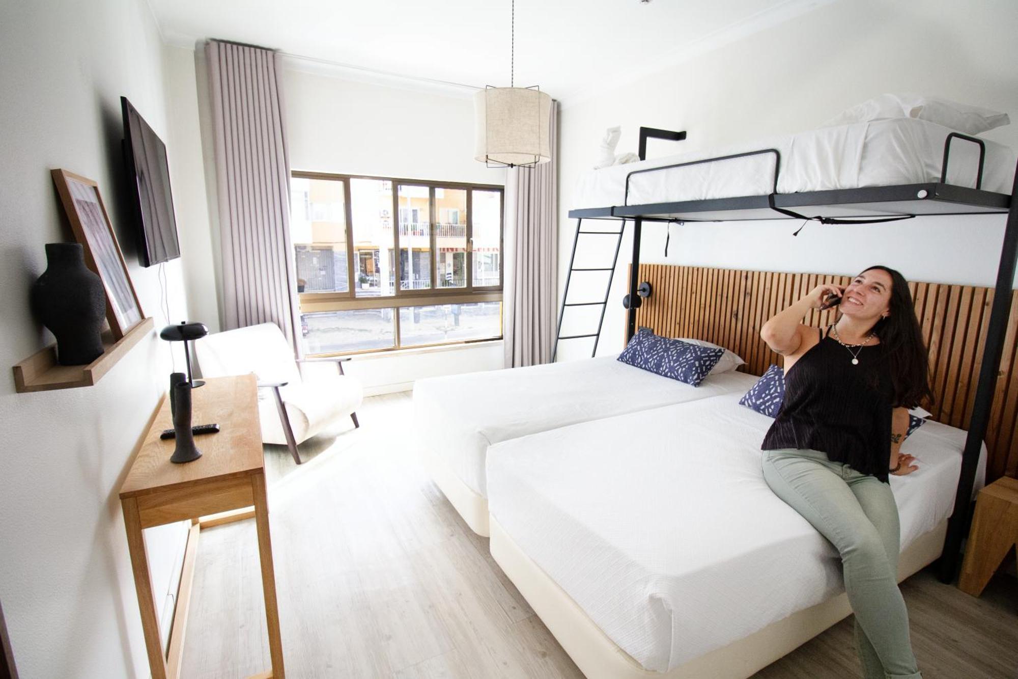 Wot Costa Da Caparica Hotel Екстериор снимка
