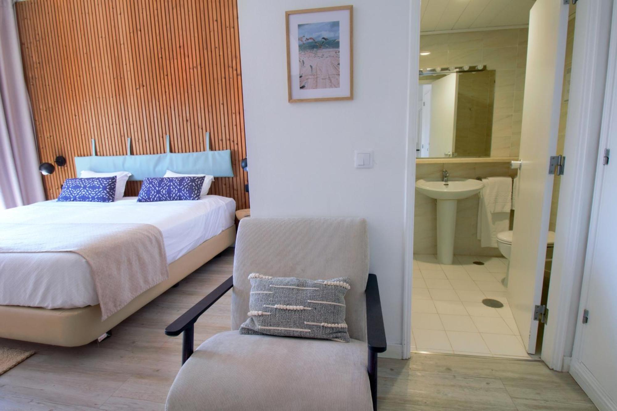 Wot Costa Da Caparica Hotel Екстериор снимка