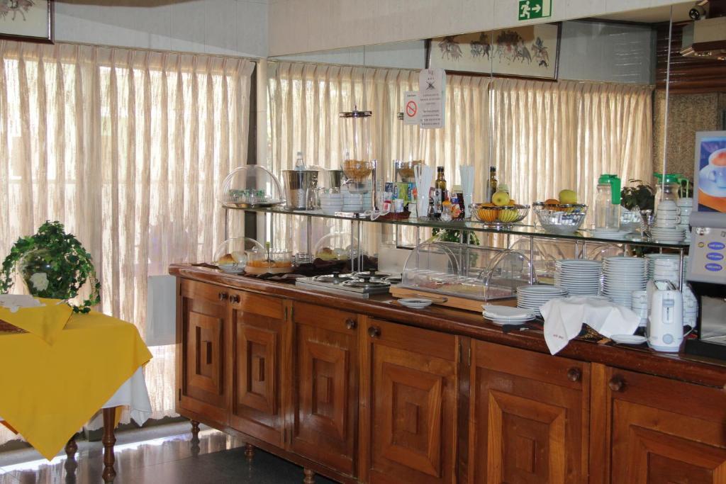 Wot Costa Da Caparica Hotel Екстериор снимка