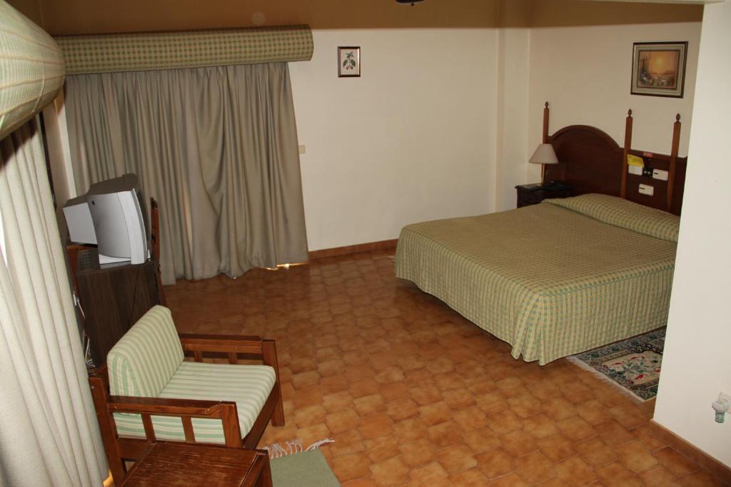 Wot Costa Da Caparica Hotel Екстериор снимка