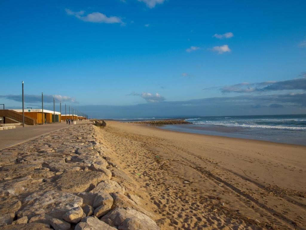 Wot Costa Da Caparica Hotel Екстериор снимка