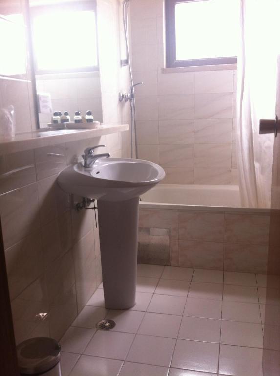 Wot Costa Da Caparica Hotel Стая снимка